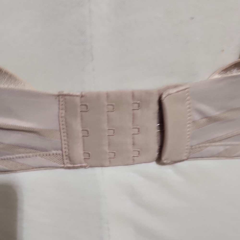 Paramour Nude Underwire Bra 36DD New With Tag - Picture 4 of 12